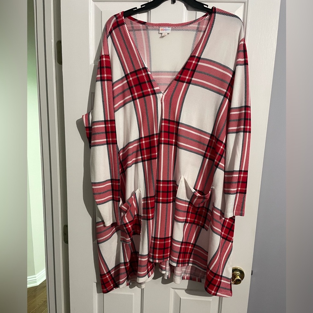 LulaRoe Caroline long sleeve sweater